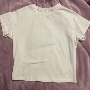 skims vintage raglan cropped shirt